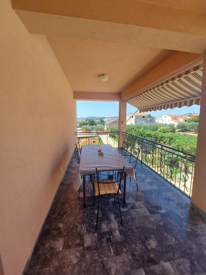 Apartman Konfidenca Biograd Na Moru Exterior foto